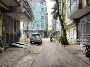 cho thuê nhà 6 tầng (thang máy) mặt ngõ 41 thái hà, diện tích 120m, mặt tiền 6m giá: 75tr/tháng