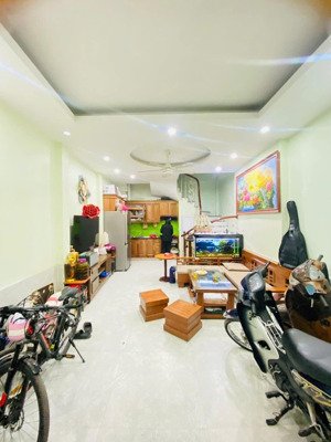 tt đống đa - nhà dân 35m2, nở hậu, tặng nội thất - ngõ thông, gần ngoại thương - 7.8 tỷ có tl