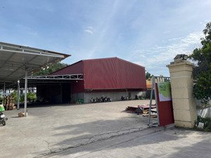 cho thuê linh động theo nhu cầu, 3000m2 trong đó sẵn kho xưởng 1000m2 và 2000m2 mặt bằng