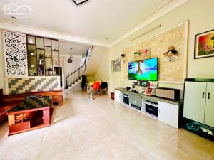 Nhà Kim Long vị trí đẹp, đường ô tô tránh nhau giá chỉ 3 tỷ