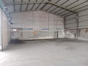 cho thuê kho xưởng 500 m2 giá 20 triệu đồng / xã tân bửu huyện bến lức long an