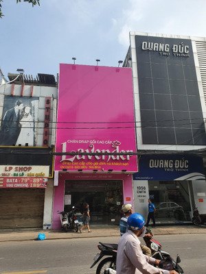 bán nhà mặt tiền đường đông hồ, p8 tân bình. dt 5.6x17m, ngay chợ vải tân bình