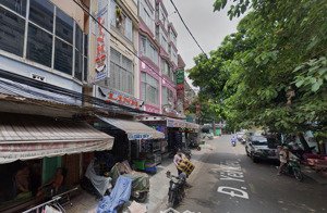 chỉ 31 tỷ sở hữu nhà mặt tiền ngang 8m quận 5, kết cấu 4 lầu có thang máy, sổ hồng