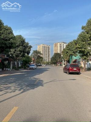 Mặt phố Bùi Thiện Ngộ KĐT Việt Hưng 184m 4T MT 13,3m 42 tỷ vỉa hè kd ô tô đỗ cửa