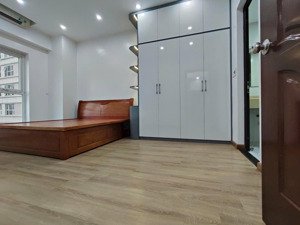 chính chủ bán căn hộ 3 phòng ngủ đẹp như tranh , giá hợp lí nhất an khánh 