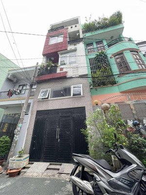 nhà đẹp 5 tầng 54m2 vài bước ra công viên, hẻm xe hơi, tiện kinh doanh