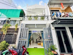 nhà gần hãng bia tiger qua gò vấp 5 phút, nhà mới sạch đẹp, full nội thất, đường xe hơi đến nhà