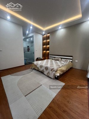 bán nhà đẹp trung tâm thạch bàn _45m _4 tầng dân xây_ vị trí vàng. giá 8.2 tỷ