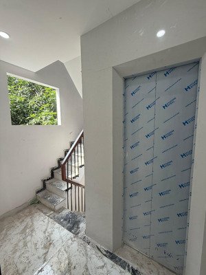 vũ thạnh, 32m, 3 ngủ, thang máy, lô góc 3 mặt ngõ, nhà xây mới full nội thất cao cấp, sổ vuông đẹp