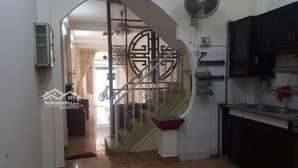 nhà 3 lầu, 4pn hẻm 4m phú nhuận , không ngập nhà vuông vức, sổ hồng chính chủ.