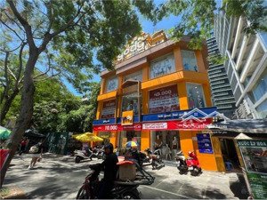 lô góc thái hà, 300m x 2 tầng, mặt tiền 13m