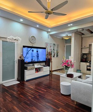 nhà mình cần bán căn hộ 3pn2wc toà epower hh1 dương đình nghệ- giá 7ty- full đồ- sẵn sổ giao dịch