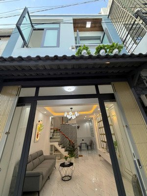 nhà 2 tầng mới đẹp ngay khu cao lỗ p4 q8