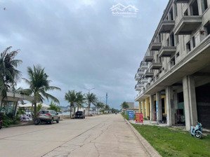 bán nhà tuần châu, trên bến dưới thuyền, sổ đỏ, kinh doanh được ngay, giá 6,9 tỷ. 