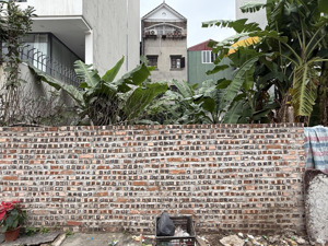 cần bán gấp mảnh đất thổ cư mặt tiền rộng đường thông ô tô mặt ngõ 33 giang biên, long biên