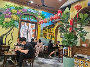 cho thuê nhà mặt phố nguyễn văn tuyết dt 90 m2 x 3,5 tầng, mt 8 m, giá 70 tr/th.