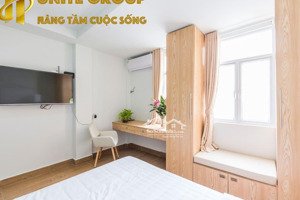 cho thuê phòng có nội thất như hình tại quận 1, thang máy, dịch vụ dọn phòng, gần cầu ba son