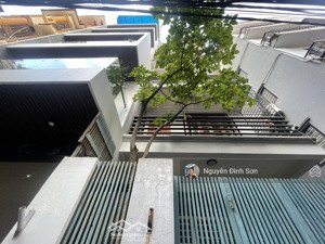 bán nhà nguyễn văn cừ ô tô thông, 82m 5 tầng dân xây ,mt 4.5m ,căn góc hiếm