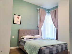 bán căn hộ estella heights 3pn tháp t4 view hồ bơi có ban công rộng