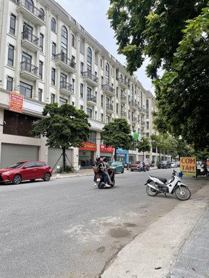 siêu phẩm vạn phúc 7 tầng thang máy kinh doanh đỉnh view trường học
