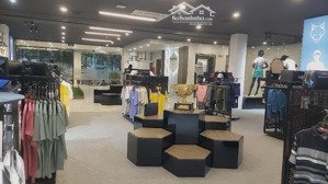 chủ tin tưởng gửi bán mặt phố võ chí công, giá tốt còn tốt hơn 400m2 xây dựng, 8 tầng, 13m mặt tiền
