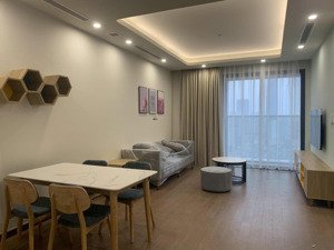 bán căn góc 3 ngủ, 106m, giá 6.35 tỷ tòa văn phòng quốc hội xuân phương. lh: 