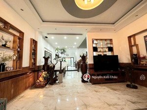 rẻ quá bán nhà đẹp kiên cố mặt tiền đường 19/5 kđt vĩnh điềm trung nha trang 75tr/m2 nội thất xịn