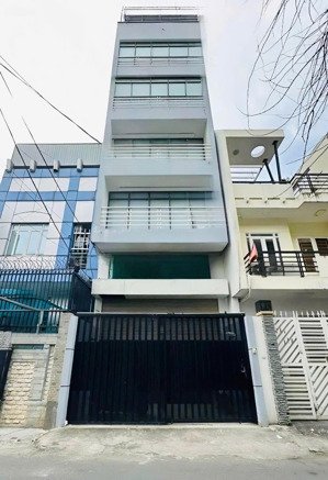 cho thuê nhà hẻm xe cho thuê nhà hẻm xe tải 283 cách mạng tháng 8, thông qua khu hà đô, quận 10