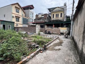 chính chủ cần tiền bán gấp mảnh đất đẹp hai mặt thoáng tại thôn lời, đặng xá, gia lâm