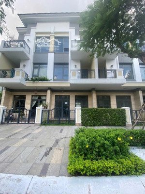 bán verosa 2 mặt tiền đường, 5x15.5m, trước nhà đường cực rộng và đẹp, hướng nam nhiều gió