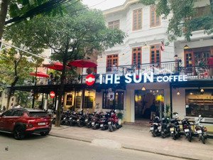 cho thuê nhà mặt phố láng hạ, mt 21m, dt 600m2, siêu đẹp, nhiều tiện ích