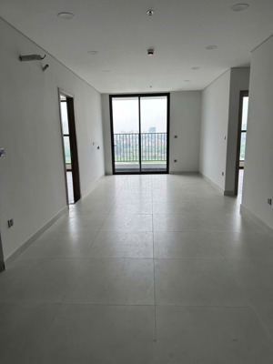 chính chủ bán nhanh căn hộ 101m2 đông nam 3 phòng ngủ giá rẻ hơn cđt