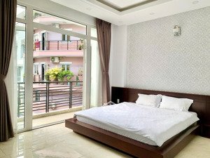 căn hộ 1pn full nội thất giá đẹp giáp quận 1 trung tâm thành phố diện tích 45m2