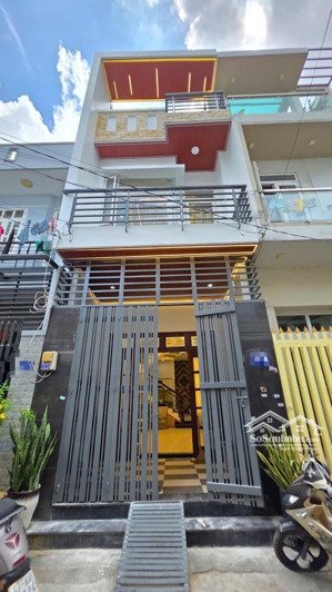 bán nhà đường hương lộ 2 ngay trường tiểu học bình trị 1: 4mx14m đúc 3 tấm, giá: 5.58 tỷ(tl)