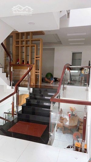 rẻ nhất p15 !!! bán căn nhà phố khu đồng bộ 62m2, 1t4l, hẻm nhựa 1 trục xe tải, giá 7,35 tỷ còn tl