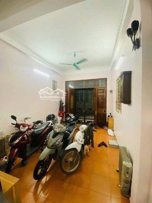 bán nhà yên hoà_ dân xây_mặt ngõ chính_kinh doanh_gần ô tô_ô chờ thang máy_bãi ô tô 20m_60m2_17 tỷ