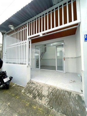 bán nhà 1 trệt 1 lửng, 2pn sát bên kcn tân phú trung, củ chi. chính chủ bán gấp