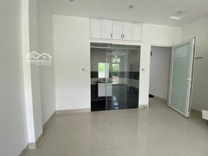 chủ gửi bán nhanh nhà 2 tầng khu phố tây an thượng 90m2, doanh thu 300 triệu năm, giá chỉ 1x tỷ