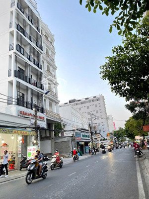 nhà rẻ nhất mặt tiền đường lâm văn bền q. 7 dt: 8x40m, cn: 228m2, chỉ 139triệu/m2