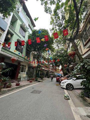 mới lên! lô góc mặt 3 thoáng tây sơn, 2 mặt 2 ô tô tránh, vỉa hè, dt 60m2*6t thang máy - 20 tỷ