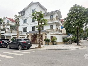 bán biệt thự khu đô thị văn phú - hà đông 240m2, đường to, 2 thoáng, siêu kd, vị trí đắc địa, 3x tỷ