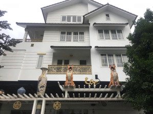 bds hvl cg: cho thuê bt gia hòa góc 2mt 4 tầng 450 m2 sàn 8pn giá 50tr