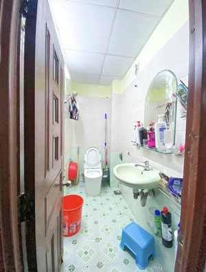 siêu hot bán nhà gần cmt8 - khu bàu cát - hẻm xe hơi tránh - 58m2 - 5 x 11.5m - 5pn - 7.1 tỷ