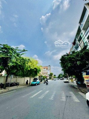 bán toà nhà 8 tầng, bình phú, quận 6, 165m2, 9x18m, 52.9 tỷ