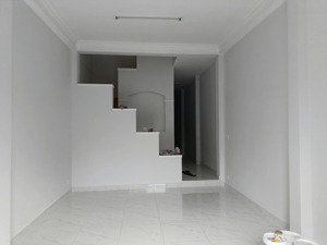 chính chủ. nhà 1 trệt 1 lầu. mặt tiền hẻm 274 nguyễn văn lượng. đối diện citylan. dt 4 x 20