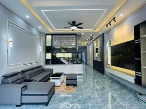 bán nhà mặt tiền đường_thiết kế đẹp_vị trí đẹp