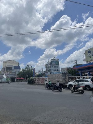 bán nhà mặt tiền đường 10m kinh doanh ngay lê văn việt giao man thiện - q9, dt 114m2, giá 8 tỷ