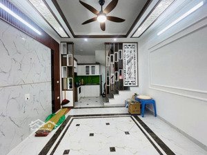 bán nhà 5 tầng tt phúc lợi 3 ngủ rộng sát phố chỉ 5.36 tỷ