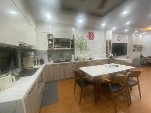 bán căn hộ chung cư 97-99 láng hạ đống đa 79m 2n2vs sẵn nội thất giá nhỉnh 8 tỷ