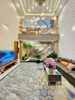 bán gấp nhà đường phạm văn hai, phường 5, tân bình, hcm, giá tốt, pháp lý chuẩn